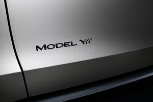 特斯拉Model Y L官宣，加长六座版，小米怎么出招？