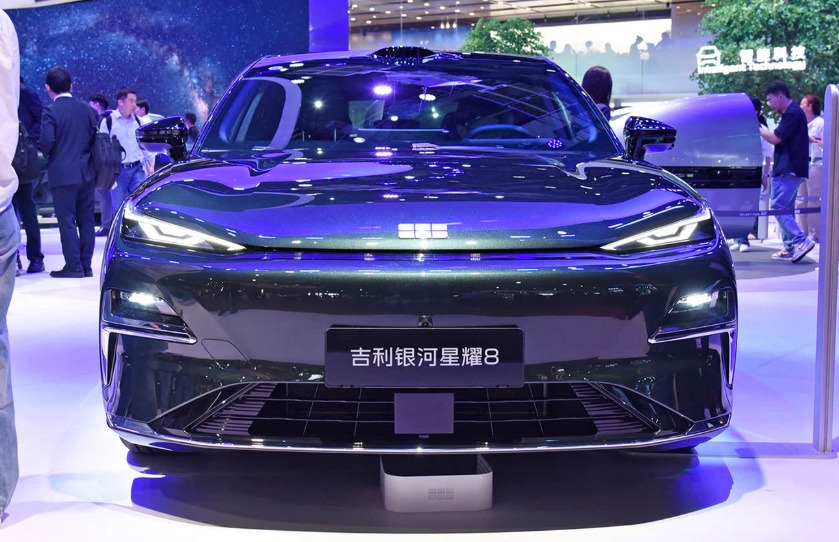 奇瑞风云A9L对比星耀8，谁更适合家庭用户？