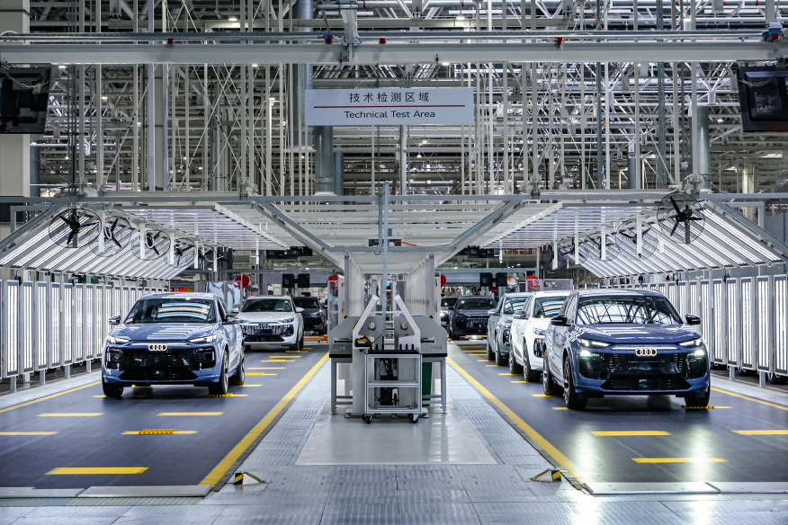 奥迪百年赛道基因注入：一汽奥迪Q6L e-tron PPE平台首秀驾控体验