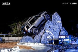 预售价32.99万起，猛士M817这次要爆款了？
