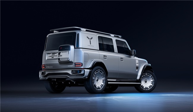 iCAR V23全新版型与赛博版齐亮相，颜值与性能双重爆表！