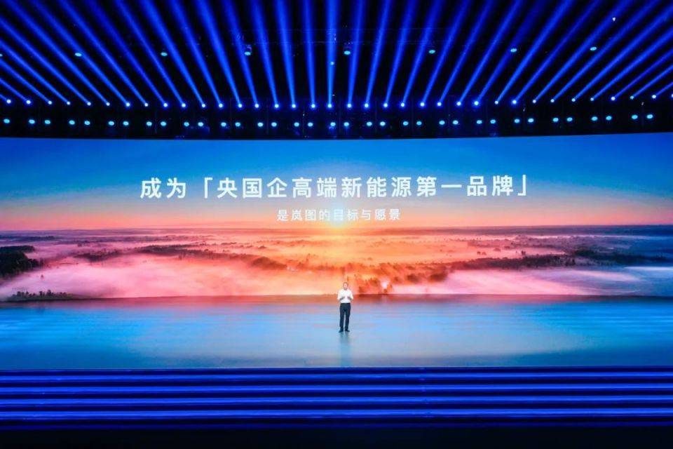 上市即爆款？听劝升级三电终身质保！这家从0到1的新品牌，终于熬出头了？