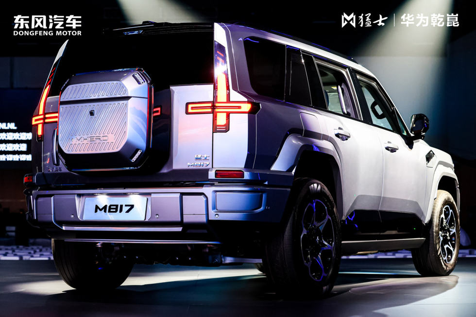 32.99万起开启预售，“豪华智能越野SUV”猛士M817战力拉满