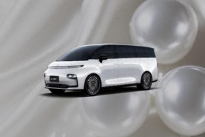 空间为王，豪华进阶！翼真L380对比腾势D9，30万级MPV新选择？