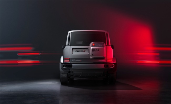 iCAR V23全新版型与赛博版齐亮相，颜值与性能双重爆表！