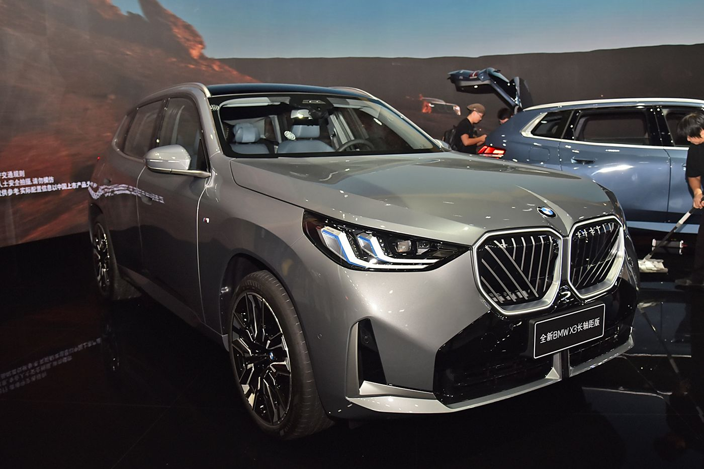 沃尔沃全新XC60与宝马X3详细比拼，豪华中型SUV怎么选才合理？