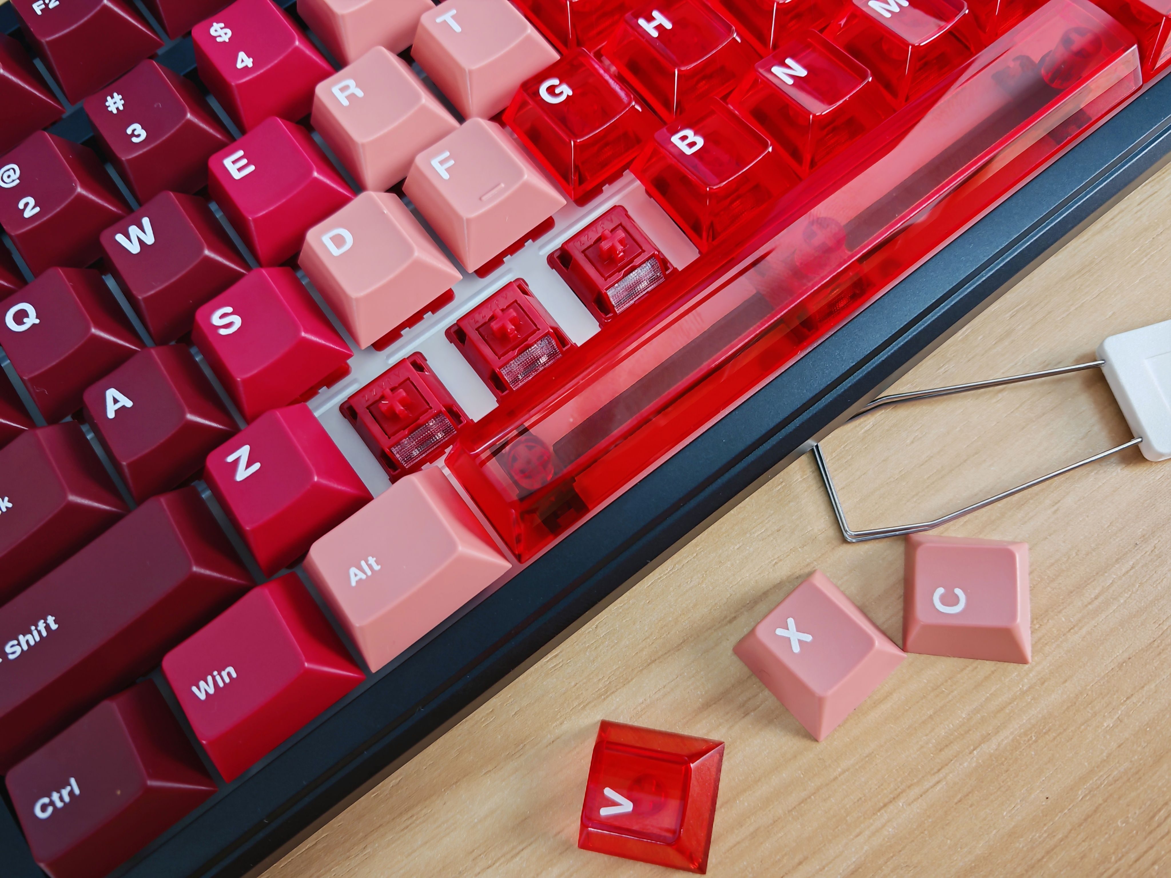 客制化、三模、RGB、1万毫安电池，黑爵MK87 机械键盘要行业内卷了