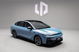 小鹏MONA M03迎来挑战者，“半价 Model 3”零跑B01能否打动年轻人？
