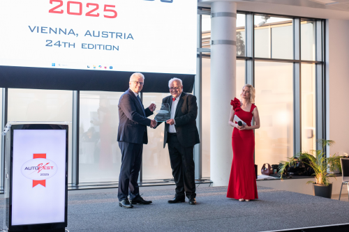 极光湾科技赢得AUTOBEST 2025大奖，树立全球电气化技术标杆第2张