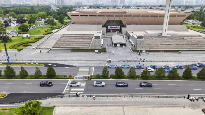城记·BMW｜洛阳：唐三彩，以古为徒（中篇）