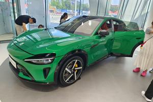 当“性价比”遇上“标杆”，小米YU7与特斯拉Model Y怎么选？