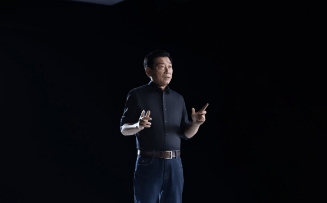 《人民日报》头版“任正非”之后，为什么是“魏建军”？