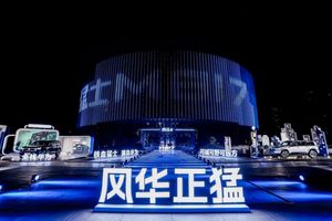 华为乾崑云瞰+猛士堡垒级安全！猛士M817预售32.99万，守护每一程