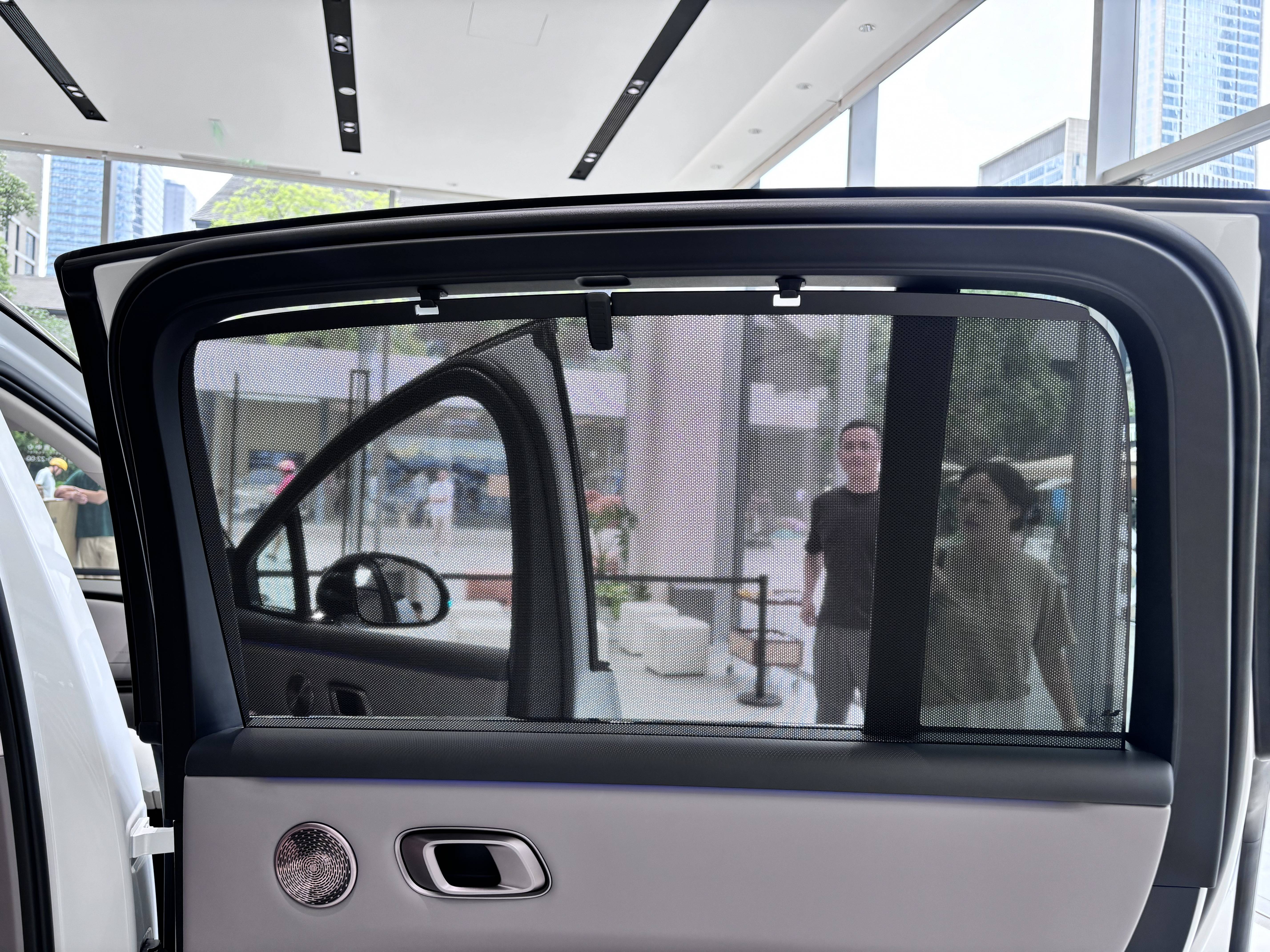 理想i8到店，跟着小编去看看这款“家庭神车”到底新在哪
