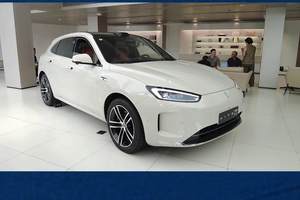 问界新M5 Ultra，高颜与性能的宝藏之选