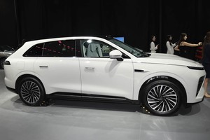 奇瑞造了台“宾利添越”！长近5米，油耗0.7L 续航1580km，才13万