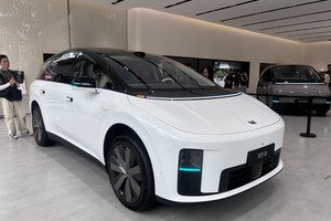 理想i8到店，跟着小编去看看这款“家庭神车”到底新在哪