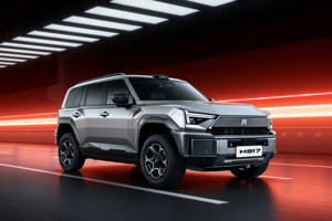 预售32.99万元起，华为智能加持打造猛士M817智能越野SUV