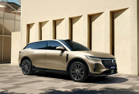 全新岚图知音内饰大曝光，打造超舒适华系纯电SUV