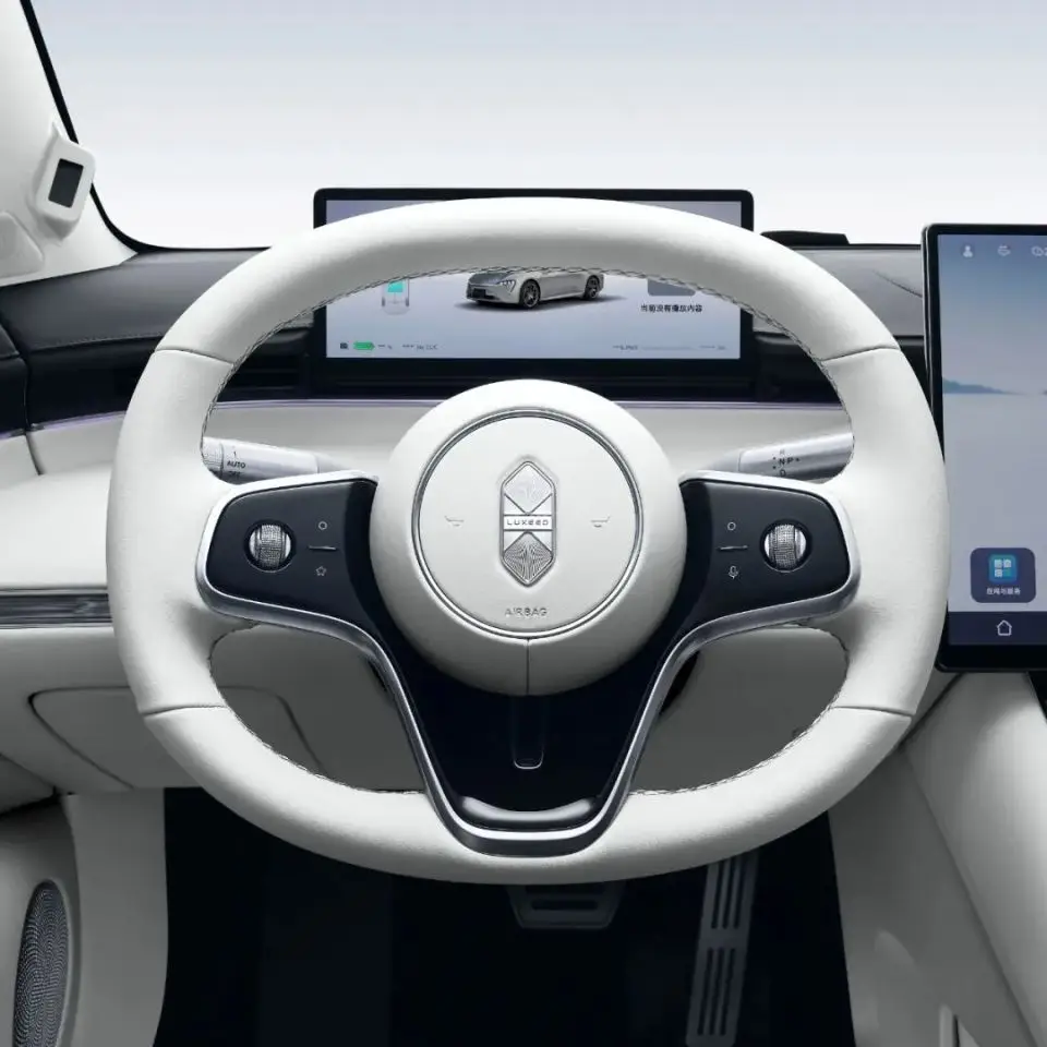 改款智界R7亮相！智驾升级增配置，剑指Model Y？