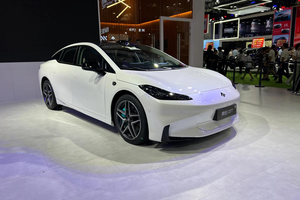 年轻人的Dream Car！2025款昊铂GT：拉风+性能+操控，一车搞定！