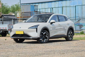 想要省钱又靠谱，10来万的纯电SUV，选宝骏云海还是零跑B10？