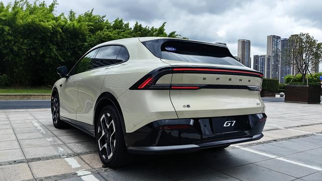 19.58万元起！小鹏G7武汉试驾，AI 重新定义出行有多香？
