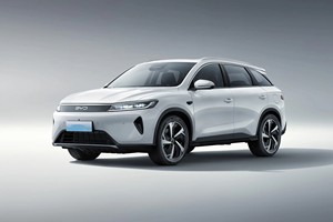 比亚迪“不讲武德”，大SUV卖7.8万，续航1360km+高阶智驾，厚道