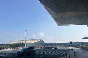沈阳桃仙机场停车场收费标准，沈阳桃仙机场停车费24小时多少钱