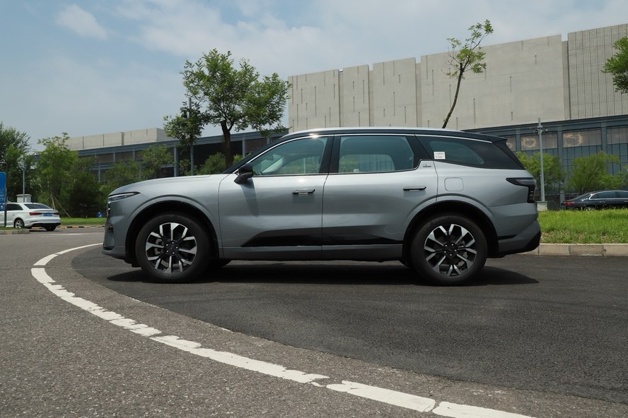 5座的价格居然能买大7座SUV 锐界L大七座优惠下来不到20万