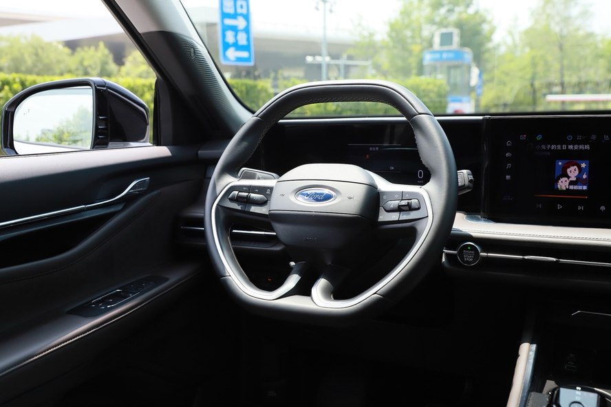 5座的价格居然能买大7座SUV 锐界L大七座优惠下来不到20万