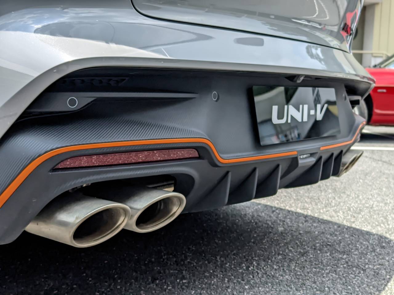 试第三代长安UNI-V 2.0T劲擎版：10万出头买小A7，底盘变得更刚了