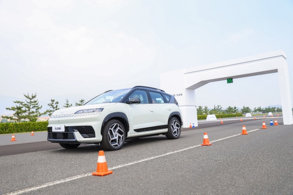 全球标准下的 “真质” 试炼，北京现代 ELEXIO 安全实测背后的行业破局