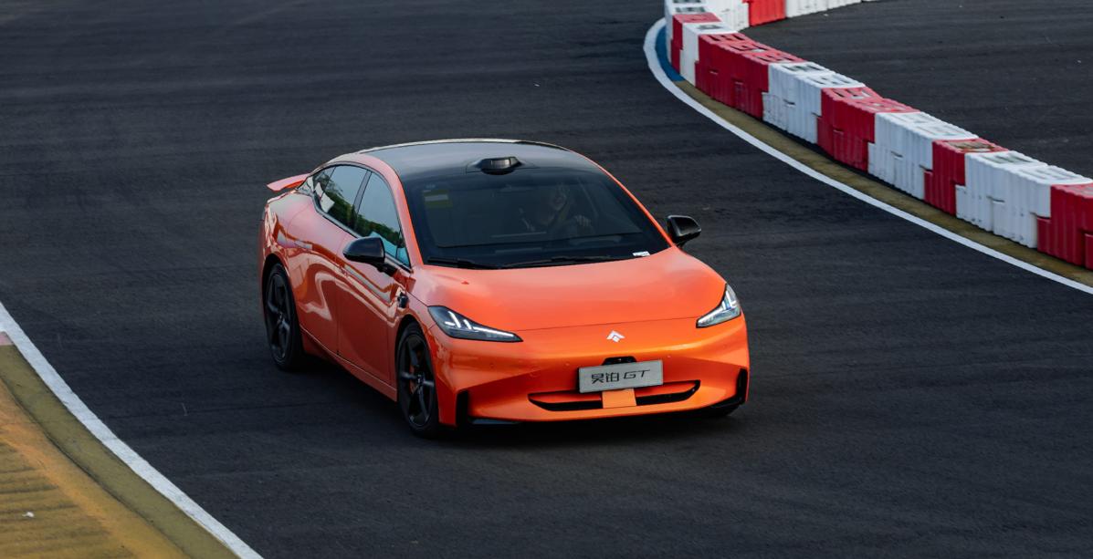 2025款昊铂 GT：年轻性能轿跑的极致之选