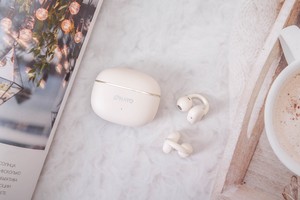百元耳机竟能同声传译，雷登A7体验：和老外聊天不用比手画脚了