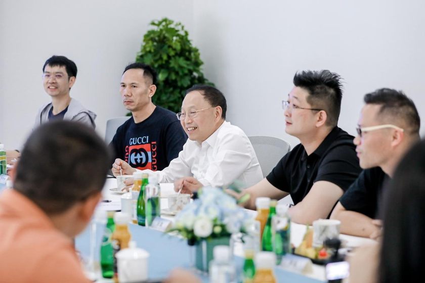 与用户共话新豪华，赛力斯张兴海：不安全的车坚决不造