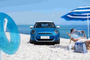 凝光驭海，踏浪而来 全新电动MINI Cooper“最小单位的海”限定配色浪漫上市