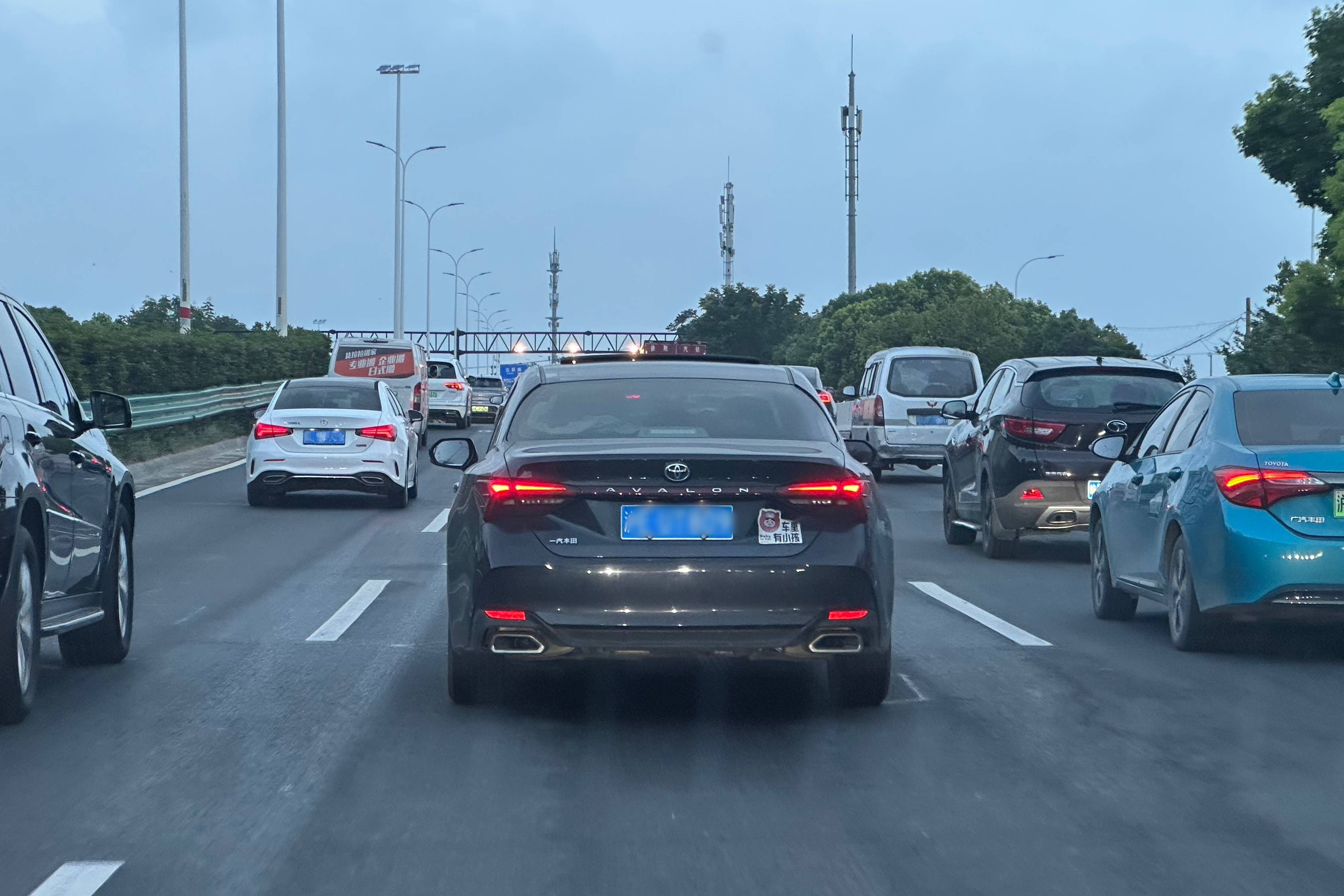 独立试驾丰田亚洲龙：老男人的浪漫