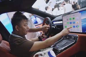 在WAIC摸到未来的边：吉利的AI汽车已经会未卜先知