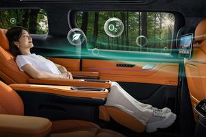 家庭与商务需求下的 MPV 抉择，翼真 L380 与 腾势 D9 谁更值得入手？