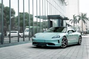 什么人会花150万买一台保时捷的电动车？