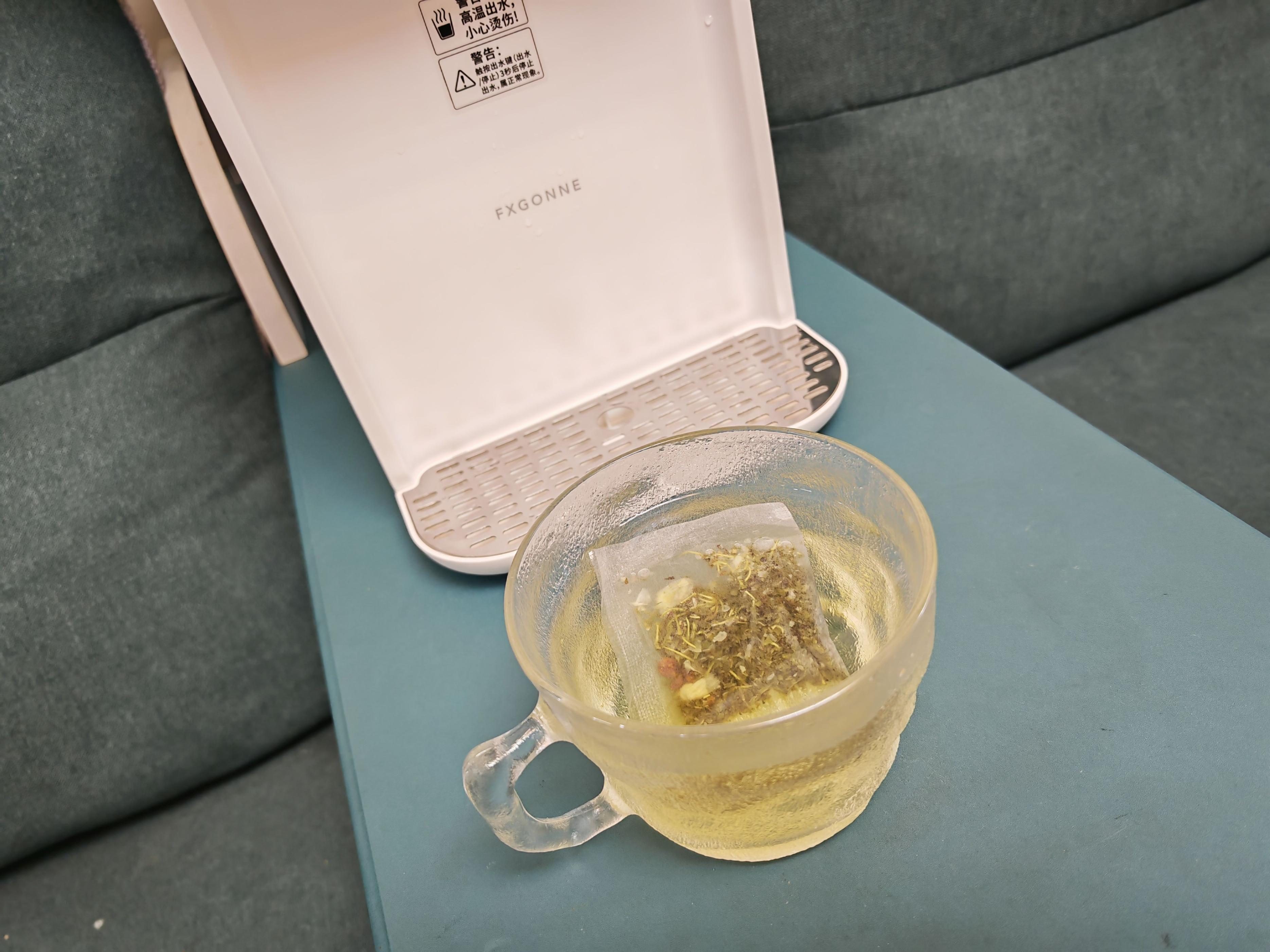 极致安全守护！死磕母婴级抗菌，0塑料0胶水管路，宫菱即热饮水机测评