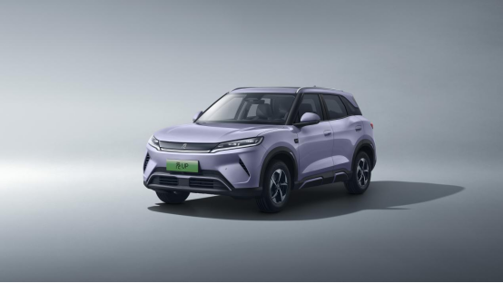 致敬全球150万份热爱，元UP加推301KM领航型，售价7.48万元