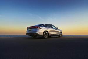 2.9L 油耗 + 流畅车机！银河 L6 EM-i 7.78 万起 0 息，省油又聪明