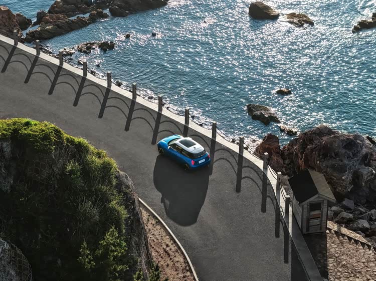 踏浪而来，全新电动MINI Cooper“最小单位的海”限定配色浪漫登场
