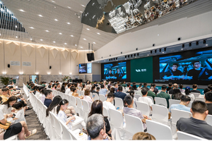 理想i8重庆站同步上市：重新定义家庭六座纯电SUV市场格局