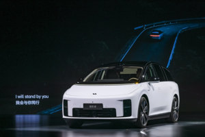 新车｜理想汽车首款纯电 SUV 理想 i8 正式发布