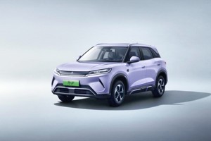 元UP 301KM版杀到7.48万：年轻人的“一周一充”全能SUV