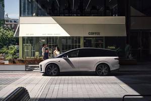 理想汽车i8上市了，32.18万-36.98万元