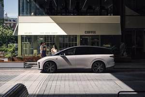 理想汽车首款纯电SUV理想i8正式发布 32.18万元起